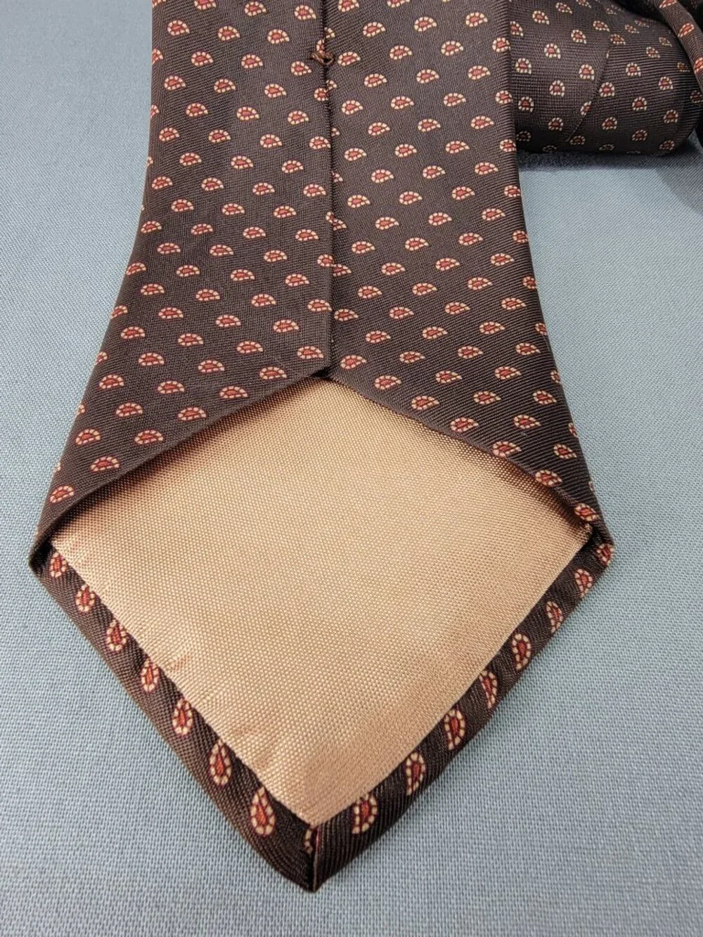 Vtg John Blair Menswear Necktie Tie Brown Tan Red Paisley Medallion Geometric
